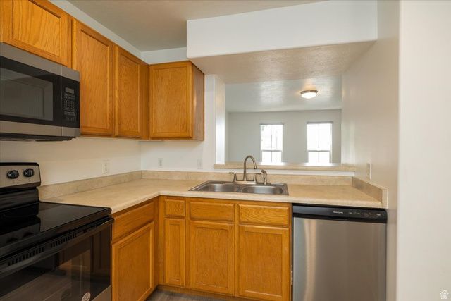 4753 S FALKIRK DR, Murray, UT 84107