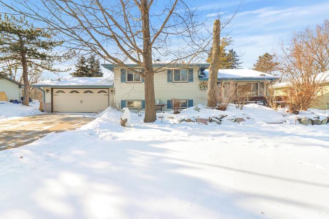 3407 Emerald Drive, White Bear Lake, MN 55110