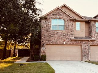 301 Barrington Lane, Lewisville, TX 75067