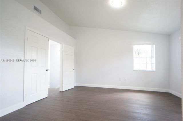 610 NW 108th Ter ., Pembroke Pines, FL 33026