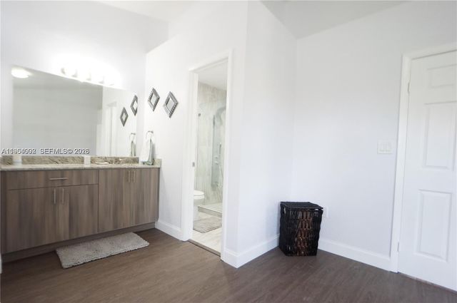 610 NW 108th Ter ., Pembroke Pines, FL 33026