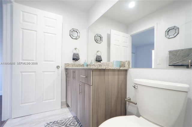 610 NW 108th Ter ., Pembroke Pines, FL 33026