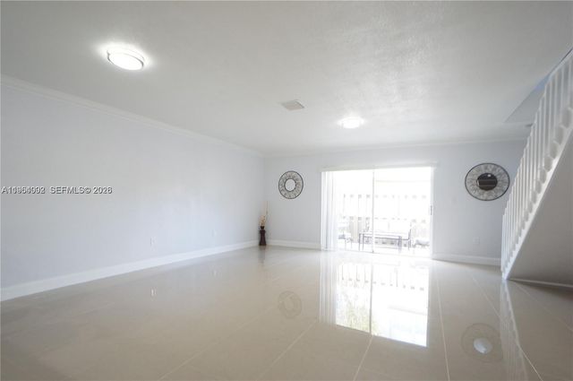 610 NW 108th Ter ., Pembroke Pines, FL 33026