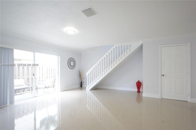 610 NW 108th Ter ., Pembroke Pines, FL 33026