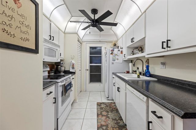 2735 SHERBROOKE LANE D, Palm Harbor, FL 34684