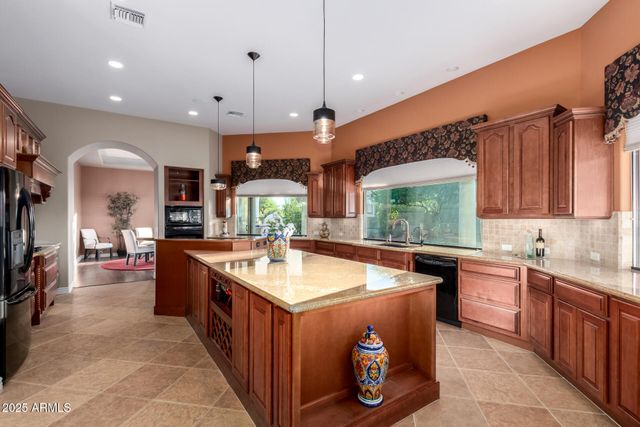 27314 N AZATLAN Drive, Rio Verde, AZ 85263