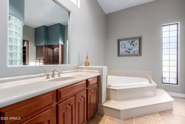 27314 N AZATLAN Drive, Rio Verde, AZ 85263