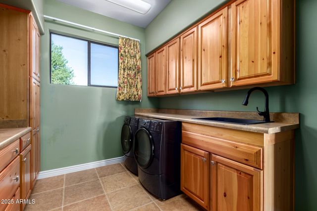 27314 N AZATLAN Drive, Rio Verde, AZ 85263