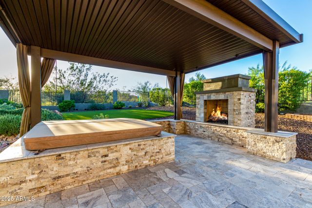 27314 N AZATLAN Drive, Rio Verde, AZ 85263