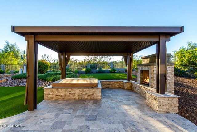 27314 N AZATLAN Drive, Rio Verde, AZ 85263