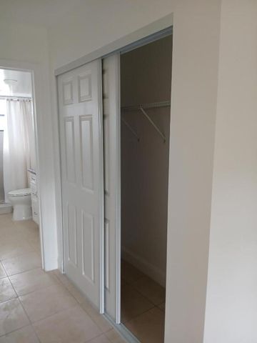 4760 Lucerne Lakes Boulevard W 405, Lake Worth, FL 33467