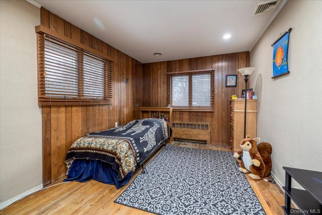 295 Thorn Street, Oceanside, NY 11572