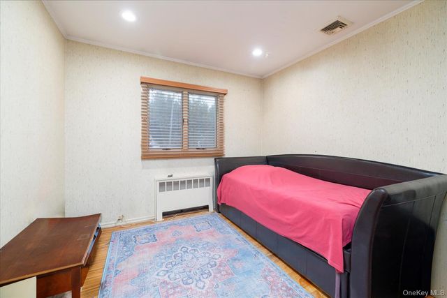 295 Thorn Street, Oceanside, NY 11572