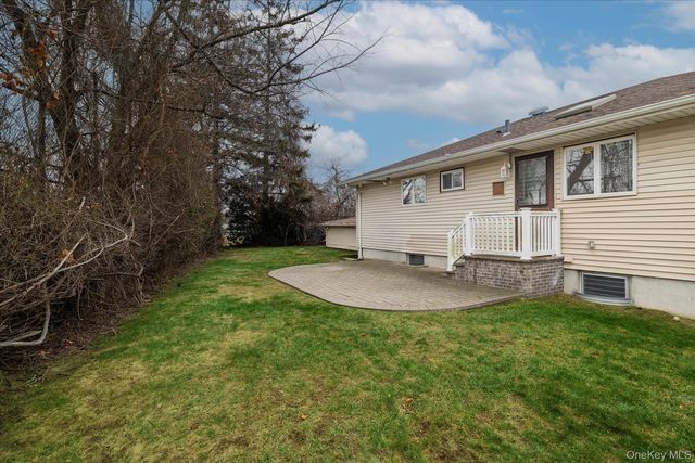 295 Thorn Street, Oceanside, NY 11572