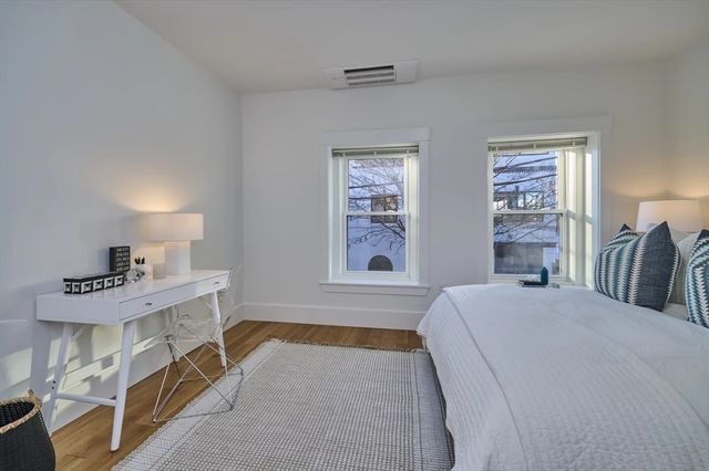 406 Columbia 1, Cambridge, MA 02141