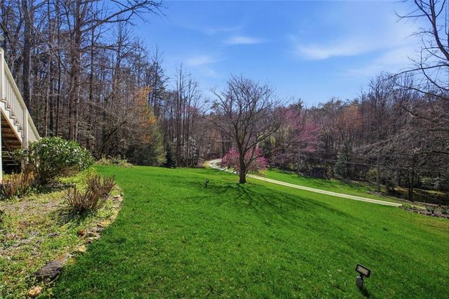 1852 Oak Grove Road, Dahlonega, GA 30533
