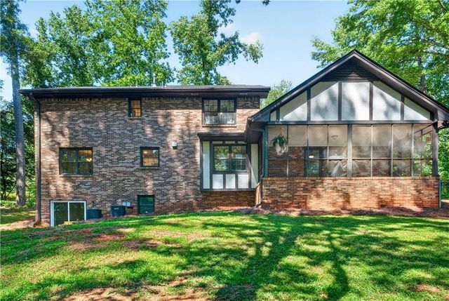 2305 Mountain West Trail, Tucker, GA 30087