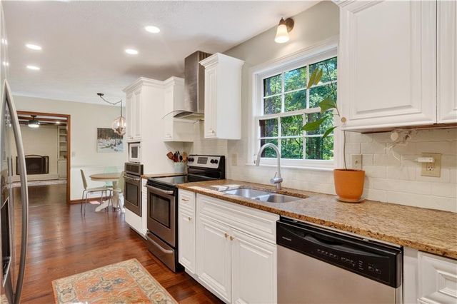 2305 Mountain West Trail, Tucker, GA 30087