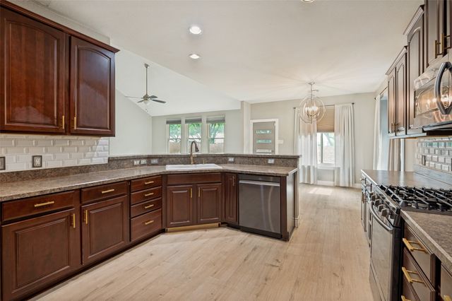 3809 Pitchstone Drive, Mckinney, TX 75070