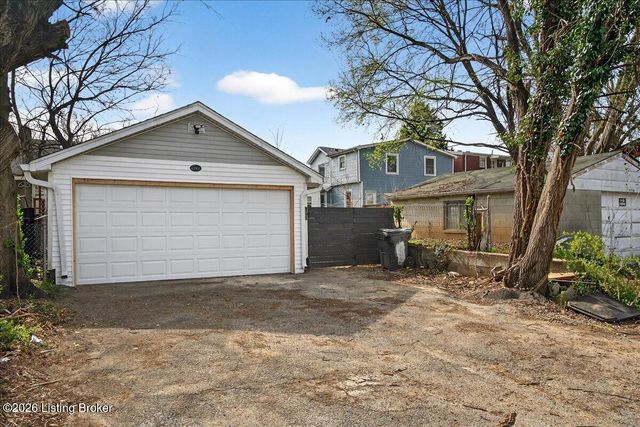 2722 Taylor Blvd, Louisville, KY 40208