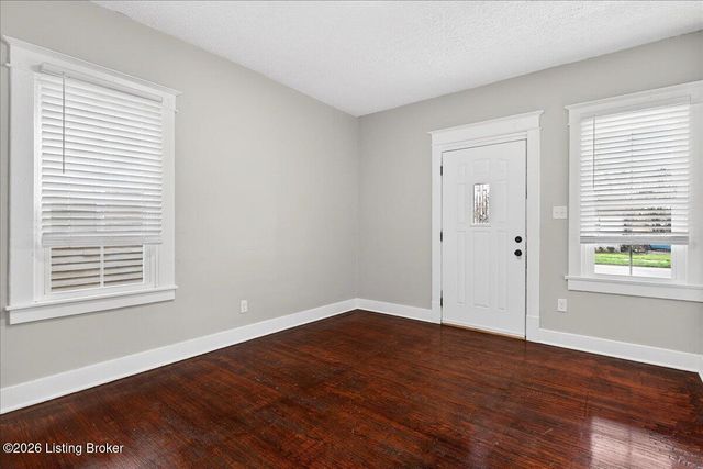 2722 Taylor Blvd, Louisville, KY 40208