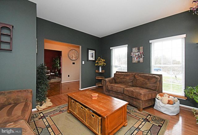 440 SUNNY RIDGE RD, Gilbertsville, PA 19525