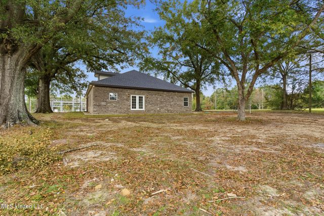 596 Cole Road, Hattiesburg, MS 39402