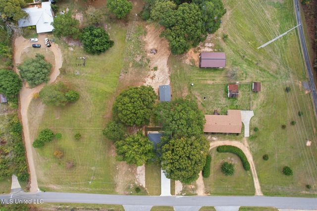 596 Cole Road, Hattiesburg, MS 39402