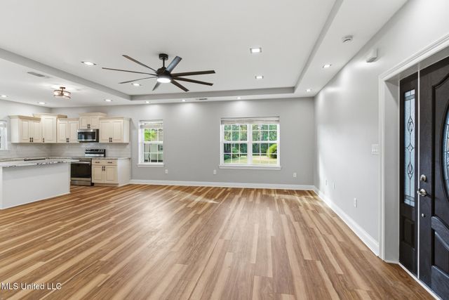 596 Cole Road, Hattiesburg, MS 39402