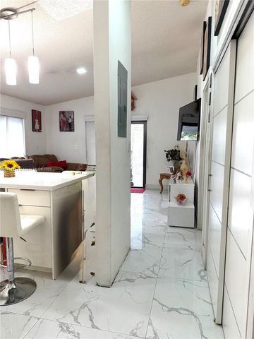 11266 SW 33rd St, Miami, FL 33165