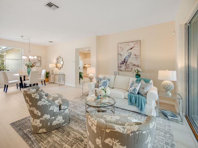 8540 Cypress Glen Court, Lake Worth, FL 33467
