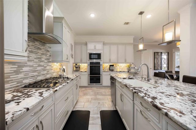 17327 Legend Brook Court, Tomball, TX 77375