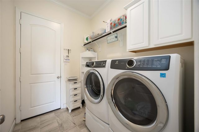 17327 Legend Brook Court, Tomball, TX 77375