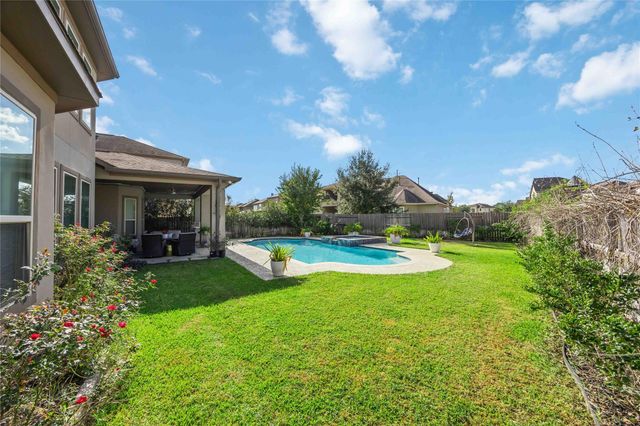 17327 Legend Brook Court, Tomball, TX 77375