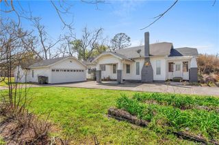 201 W Russell Avenue, Welsh, LA 70591