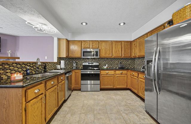 1350 Azalea Drive, Reynoldsburg, OH 43068