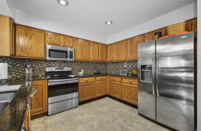 1350 Azalea Drive, Reynoldsburg, OH 43068