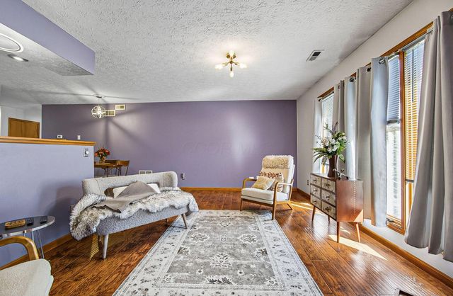 1350 Azalea Drive, Reynoldsburg, OH 43068