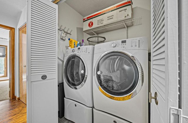 1350 Azalea Drive, Reynoldsburg, OH 43068