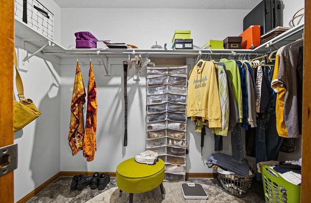 1350 Azalea Drive, Reynoldsburg, OH 43068