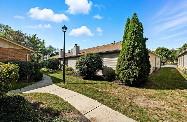 1350 Azalea Drive, Reynoldsburg, OH 43068