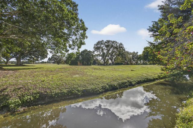 1776 The 12th Fairway, Wellington, FL 33414