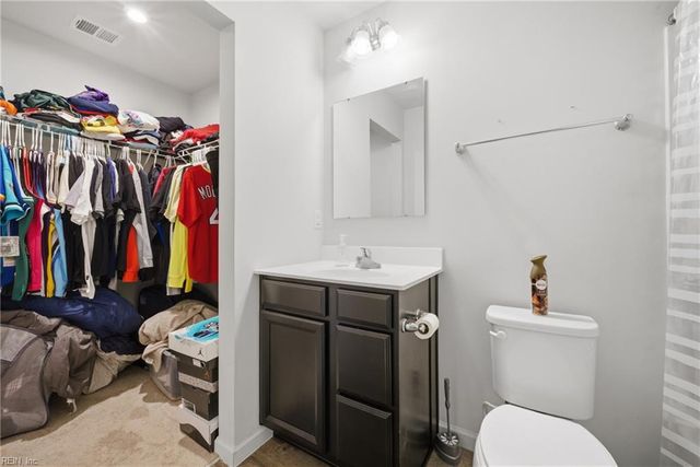 404 Lakeview CV, Smithfield, VA 23430