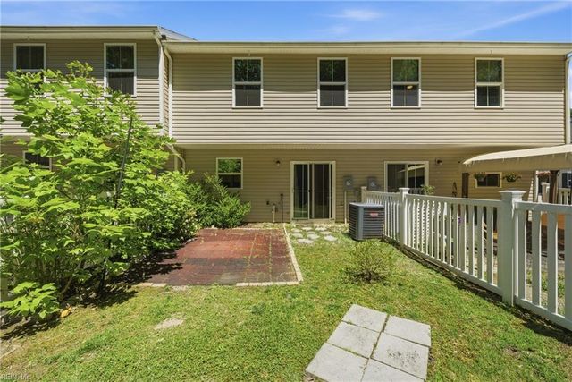 404 Lakeview CV, Smithfield, VA 23430
