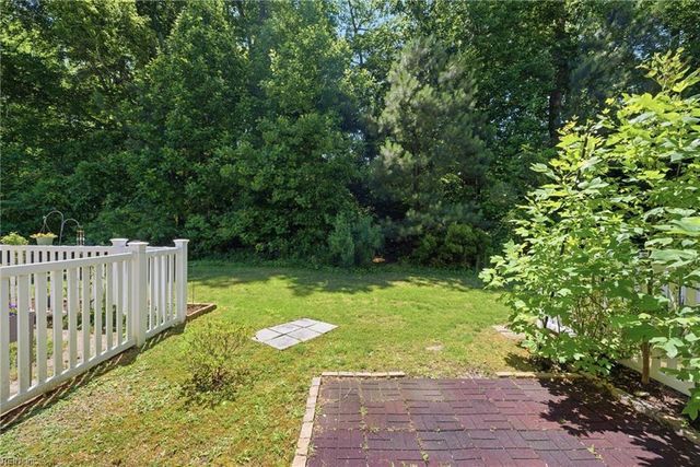 404 Lakeview CV, Smithfield, VA 23430