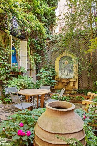 203 PRINCE Street, New York City, NY 10012