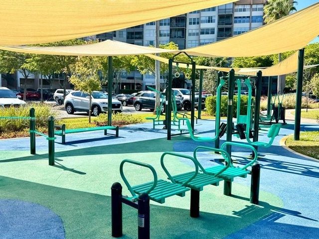 1200 Saint Charles Pl 218, Pembroke Pines, FL 33026