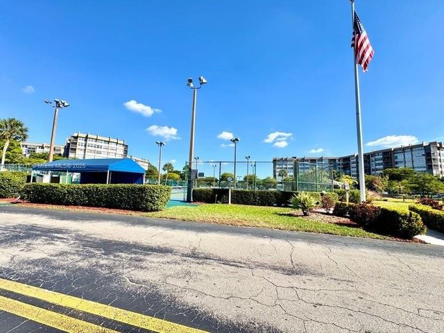 1200 Saint Charles Pl 218, Pembroke Pines, FL 33026