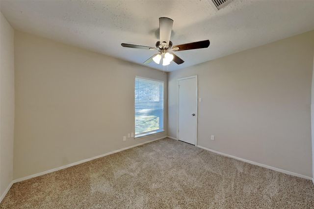 2515 Chestnut Circle, Pearland, TX 77584