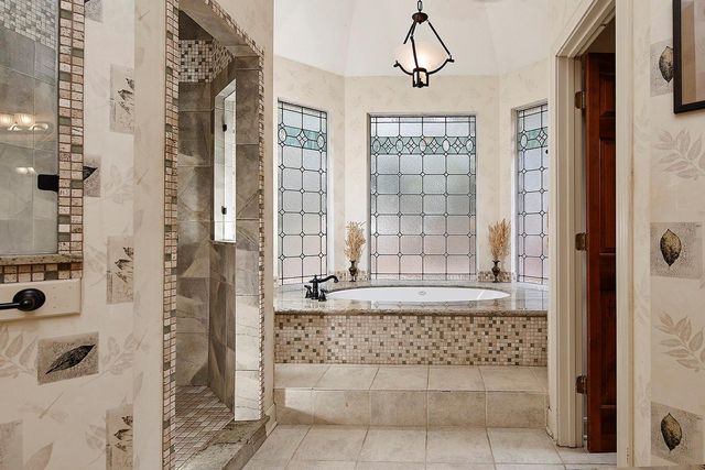 6 Misty Point, The Woodlands, TX 77380